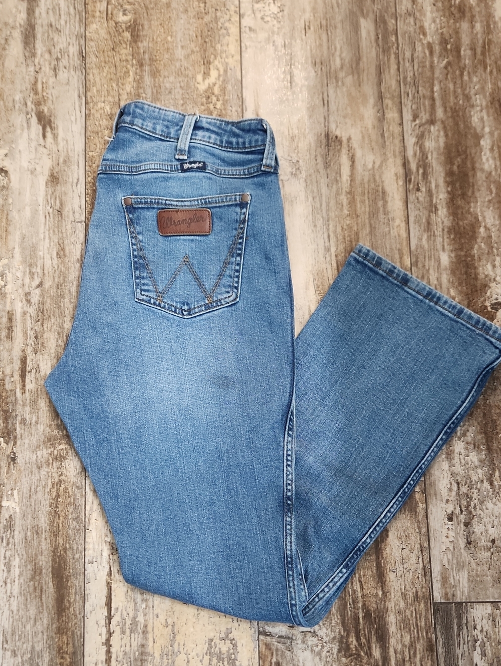 Wrangler Women's Medium Blue High Rise Bootcut Jeans